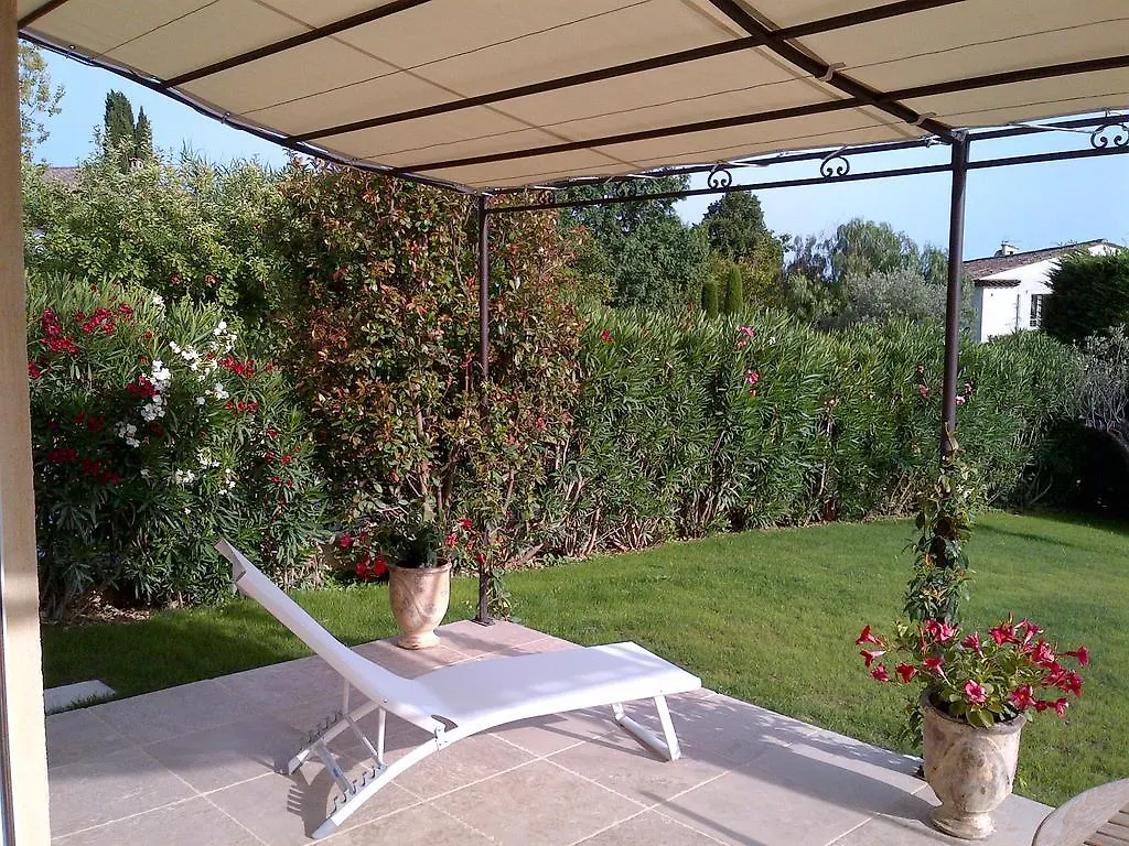 L,Olivaie Cote Jardin Villa Saint-Paul-de-Vence France